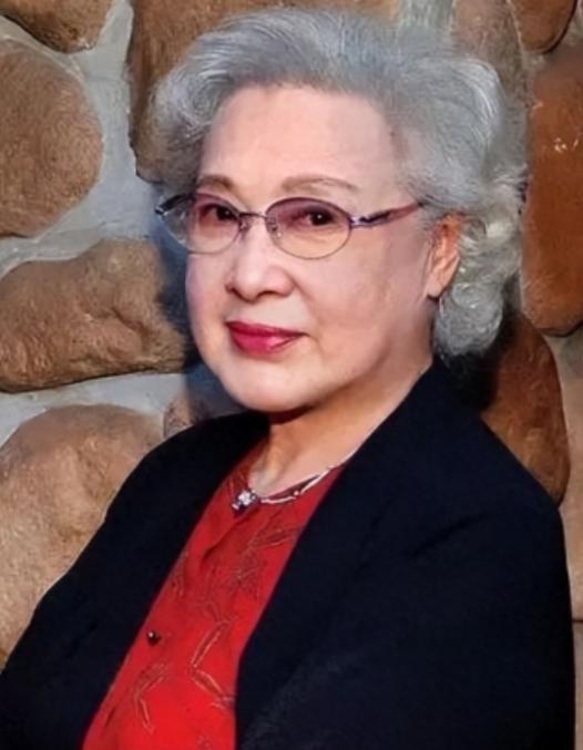 1967年，演员陈天国在杭州灵隐寺一棵大树上自缢前，特意去见了前妻秦怡，留下最
