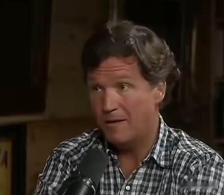 美国保守派名嘴、前福克斯新闻当家主持人塔克·卡尔森近日打破沉默，对自己在特朗普当