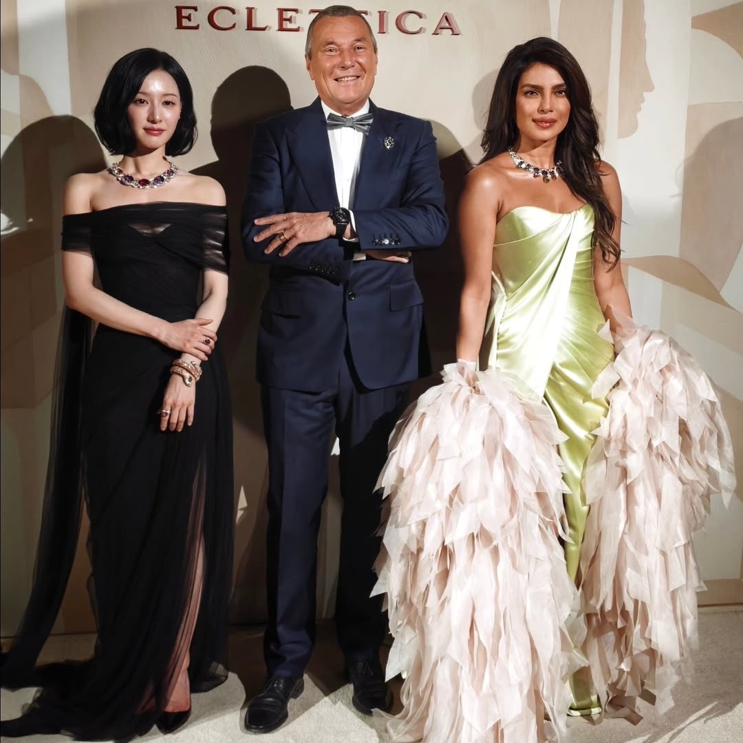 欧尼今天是短发黑裙造型！！啊啊啊我不会放弃蹲路透的🥰🥰🥰🥰金智媛短发黑色