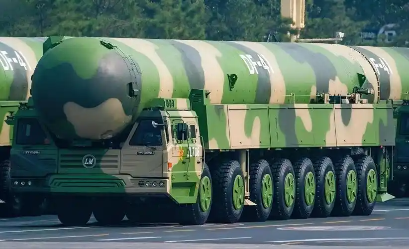如果东风41发射后经过别国领空，就不担心被打下来吗？这么说吧，一旦东风41发射出
