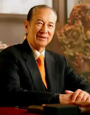 赌王何鸿燊一句后背发凉的话：“你赢了两千万想走，赌场不会拦你，但就在你转身的时