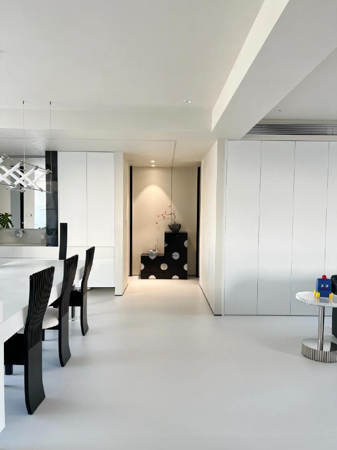 意式简约风一整个明亮宽敞！