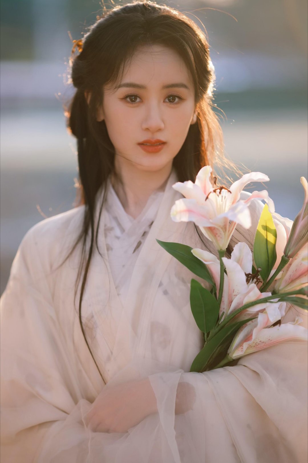 袁冰妍你还想要一个妈妈嘛，我把我的妈妈分给你。