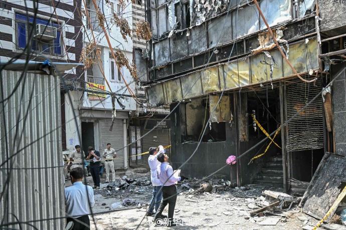 印度餐厅火灾致18名外国人死亡