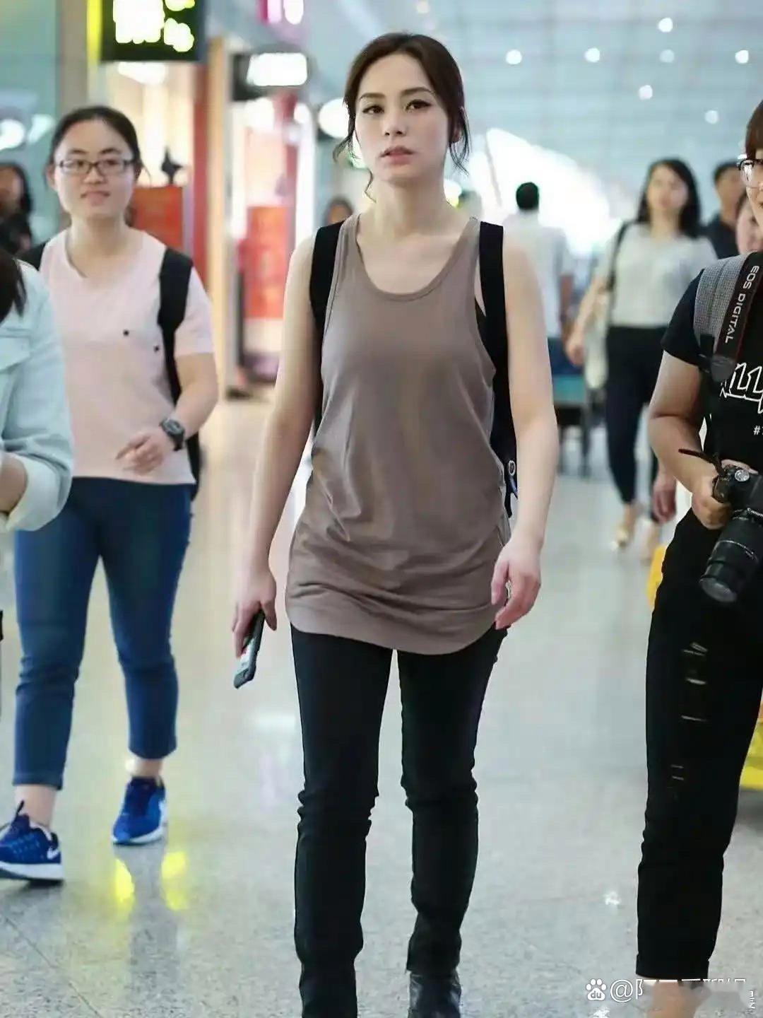 阿娇的颜值本就无可挑剔，要是身材再升级，妥妥的王炸配置，魅力直接拉满！