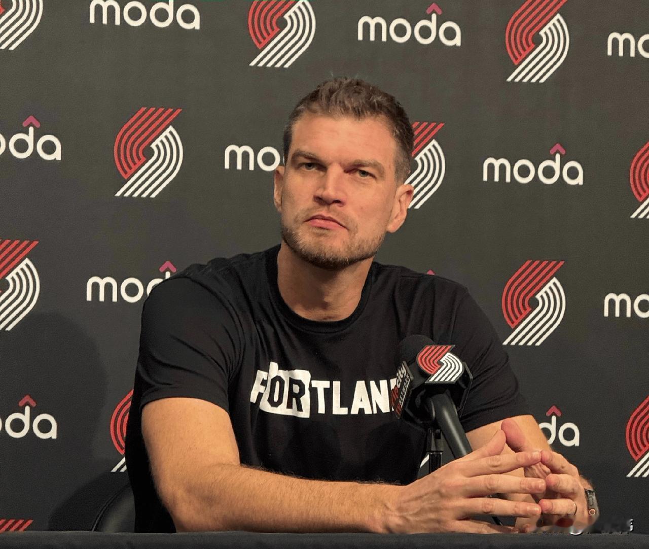 斯普利特谈将杨瀚森下放到发展联盟：“杨瀚森很努力，我们都清楚，但情况就是这样