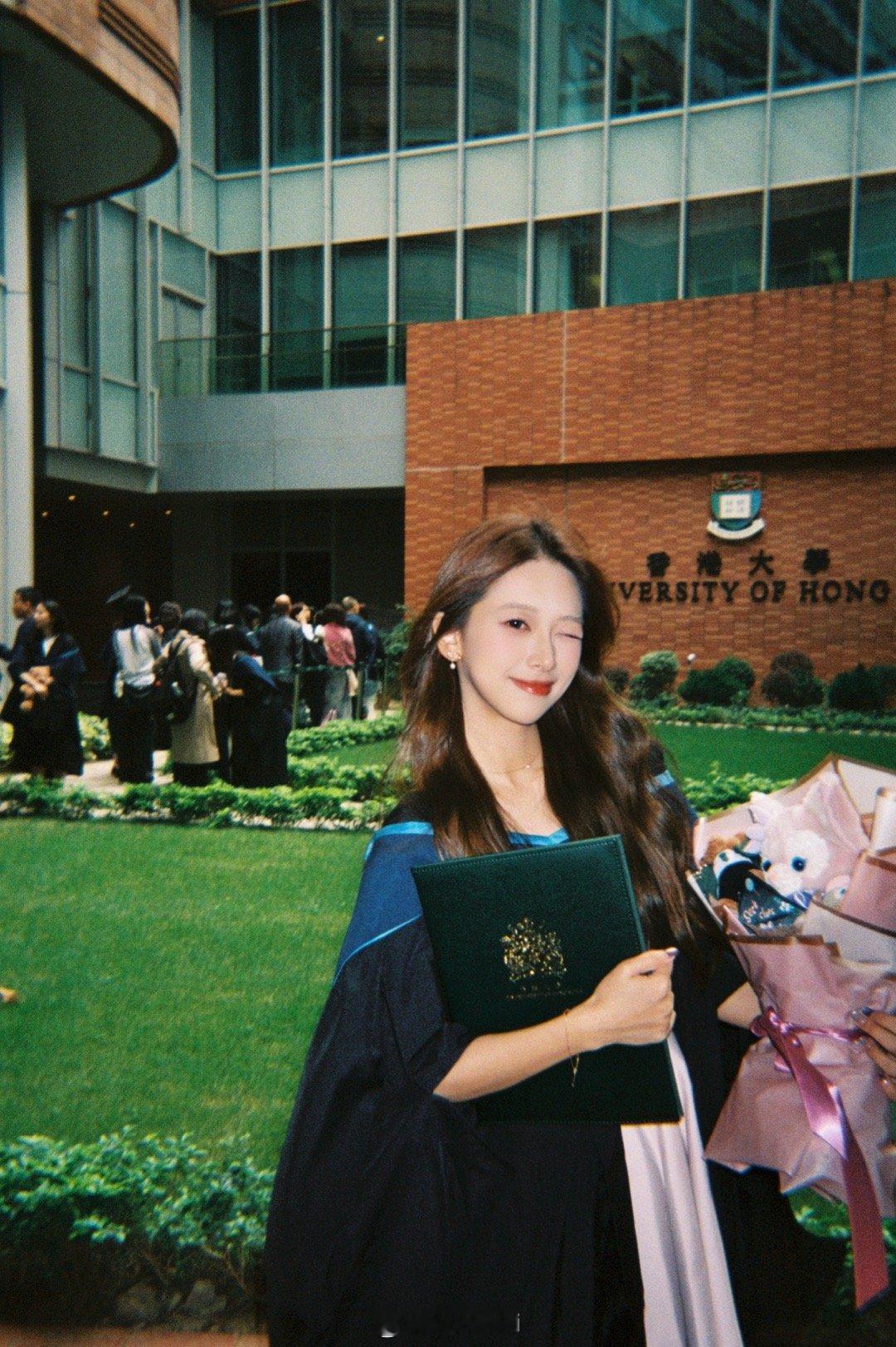 2025是经历从校园到职场的转变的一年没有去太多地方旅游更多的是故地重游希望明