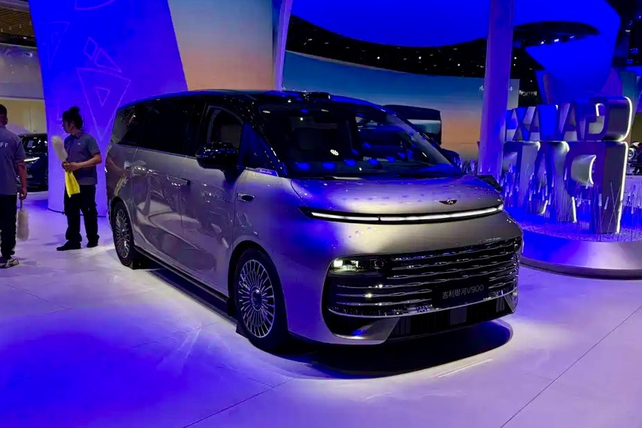 MPV车型的中长途场景相比其他品类车型确实要多一些，所以可油可电确实会让人安心一