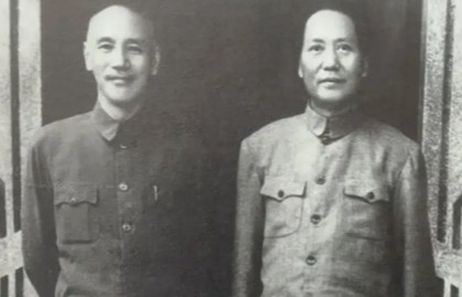 1945年重庆谈判时，蒋介石放走了毛主席，众人问起原因，他大言不惭地表示：我有4