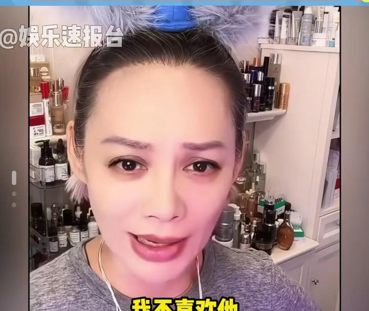 宁静这回是真急了为了跟汪峰撇清关系，在直播间真豁出去了，频频爆金句，她说：“你