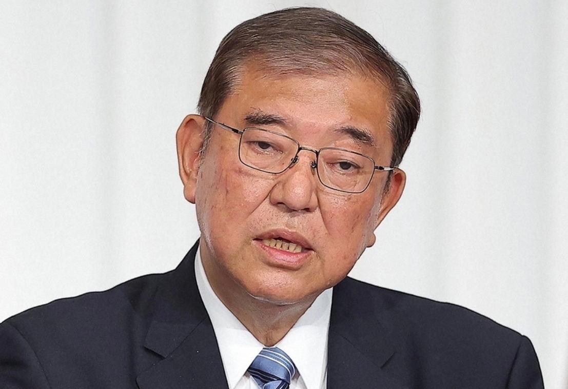 石破茂对着1.2亿日本人问出了一个扎心问题：和中国开打之前，先看看家里有多少“中