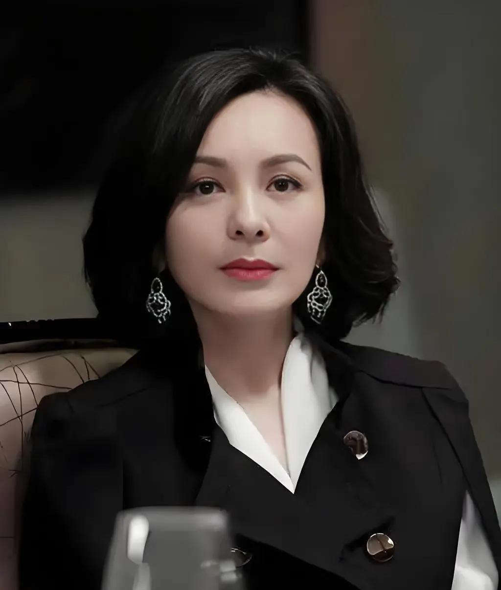 看完《姐姐当家》我终于能够体会王琳不是她故意咄咄逼人，而是她的原生家庭让她不