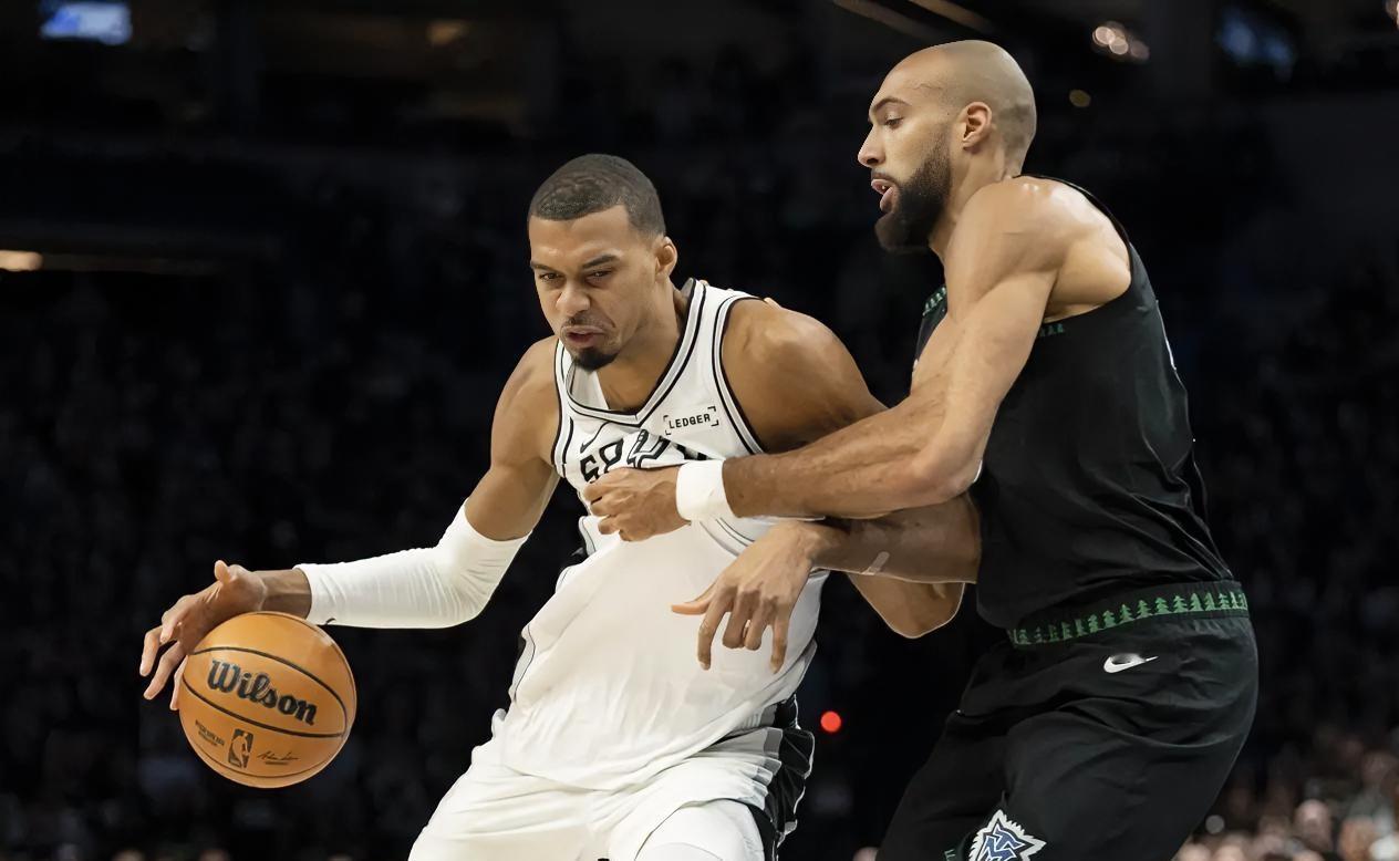 太过分了，马刺126-97狂胜森林狼！下面四位是今日赢球功臣！1. 文班亚