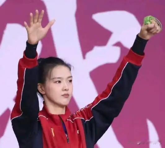 观看了几场女排全运会赛事后，我深切感受到攻防最为均衡的当属江苏女排！其阵容在一传