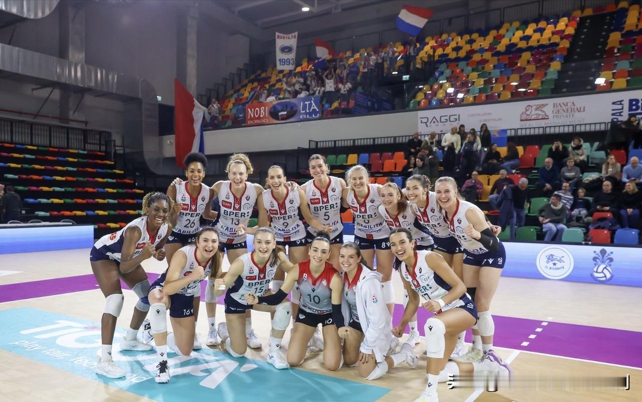 2025-2026赛季意大利🇮🇹女排联赛常规赛第十二轮，贝加莫3-0佛罗伦萨