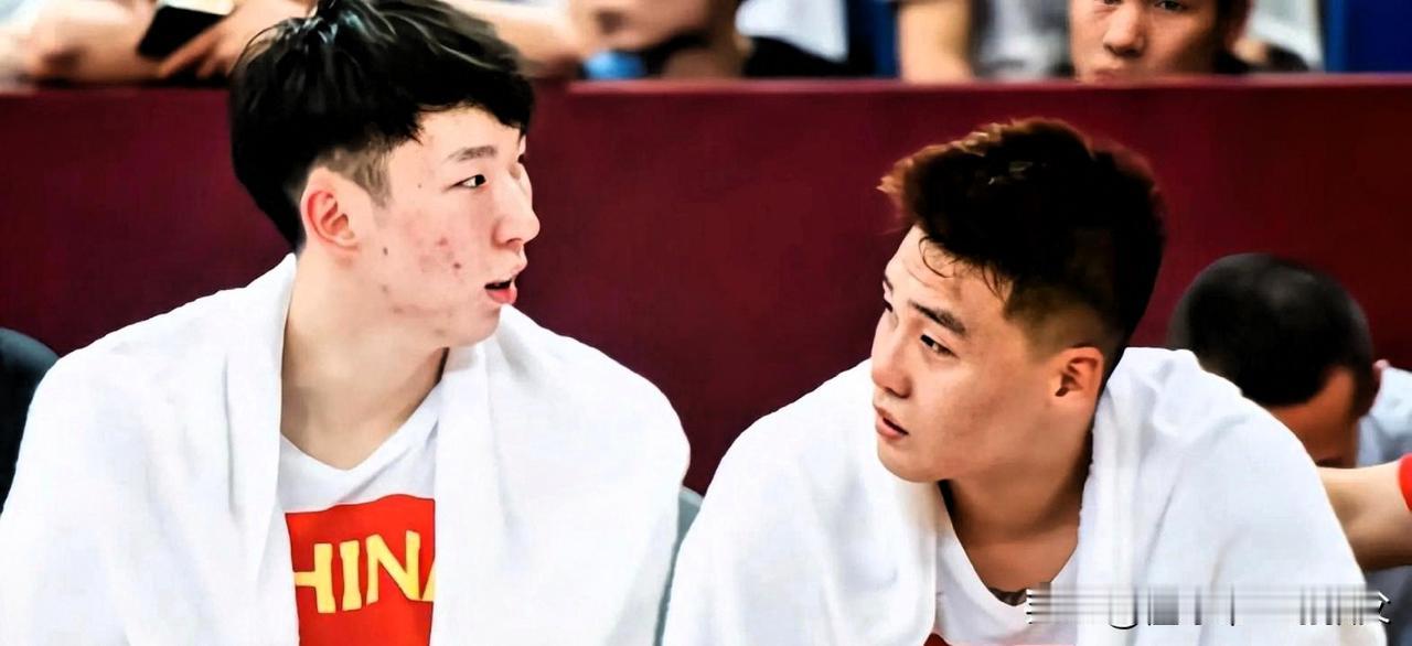 提前结束休假！周琦+赵睿+张镇麟驰援国家队，时不我待，郭士强需要援兵支援！男篮现