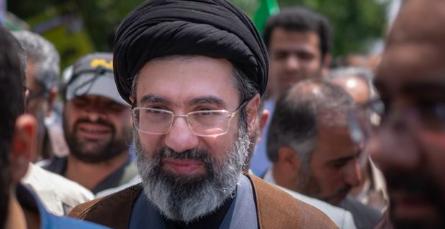 伊朗这招太绝了，也太悲壮了！不发声明、不录讲话、不留任何影像，用彻底的沉默把