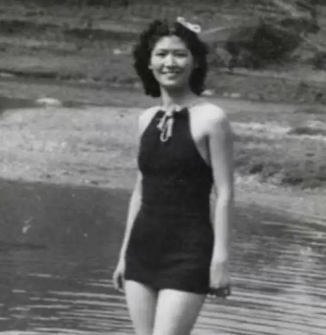 1914年，31岁的阎锡山，娶了14岁的小妾，洞房之夜，阎锡山对小妾说：