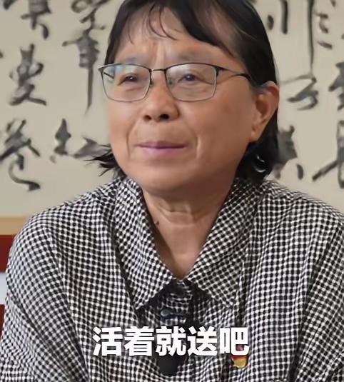 张桂梅老师，在这个世俗世界里，是山区女孩子唯一的光……我们决定不了自己的出身，