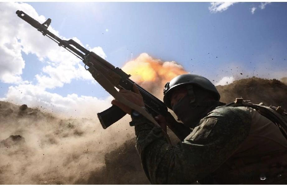 俄军收复顿涅茨克州邦达诺耶居民点1月3日，塔斯社消息，俄罗斯国防部通报，