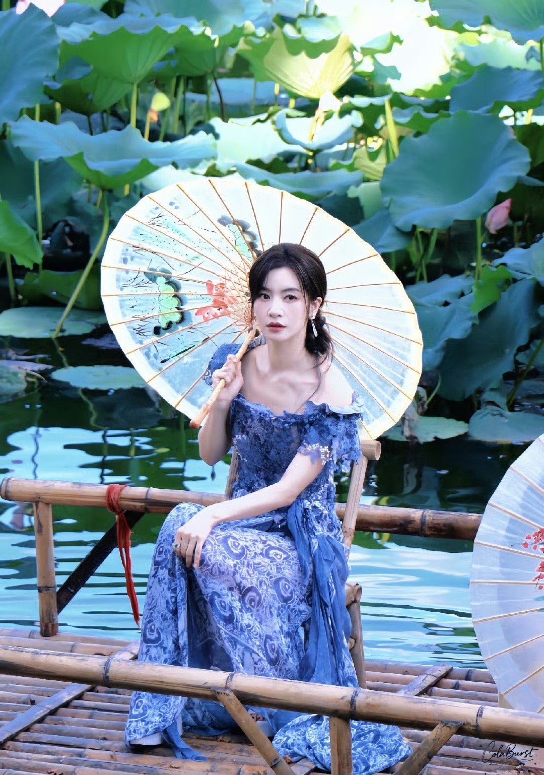 李晟女人不能这么坐吗对不起了我真的要守护女性跨坐自由了！！就这个坐姿舒服！！