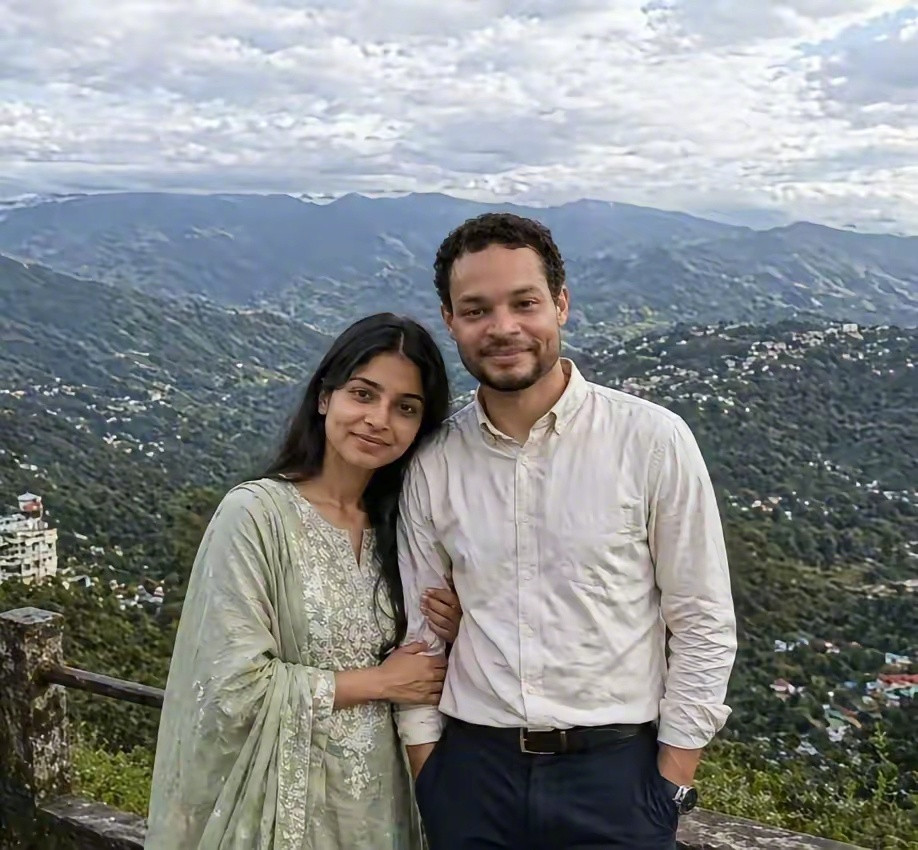 美国网友质疑为什么先救万斯坏了，全对上了，美国白宫晚宴的枪手猎杀名单上特意不包括