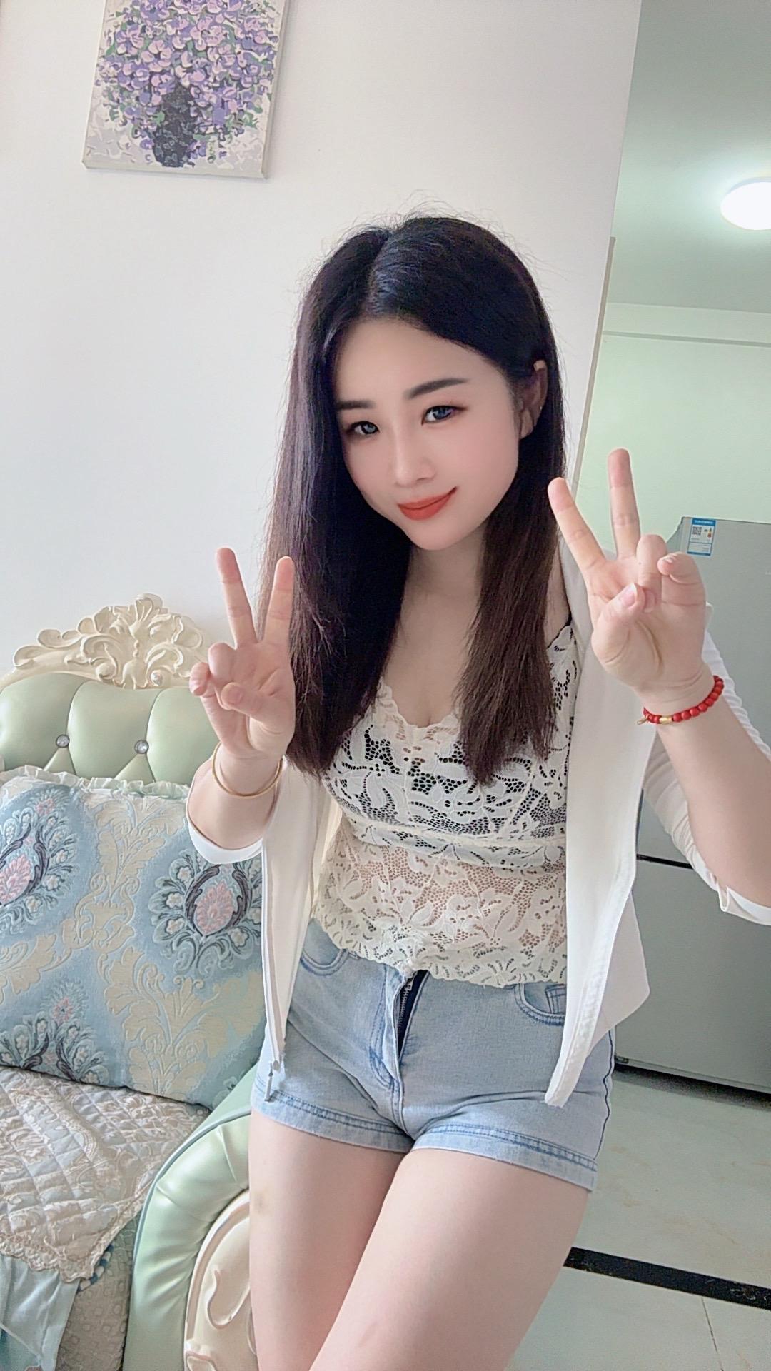 今天是8月7日，今日立秋，立秋的第一条祝福我想送给你，希望这个秋天的风...