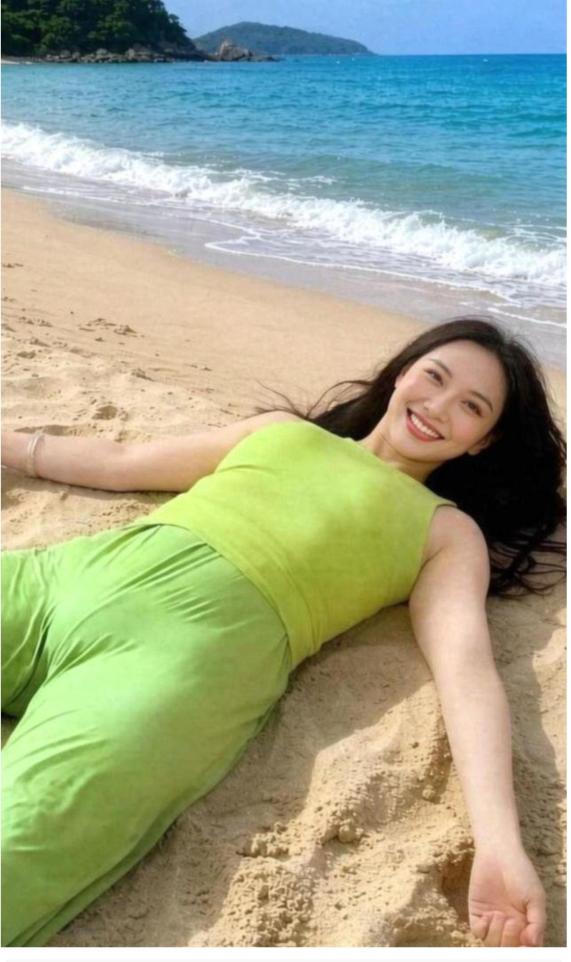 心灵短笛走进海滩岸边，躺在沙滩上晒太阳。享受一下。“沙滩浴”的舒服感觉。它和温