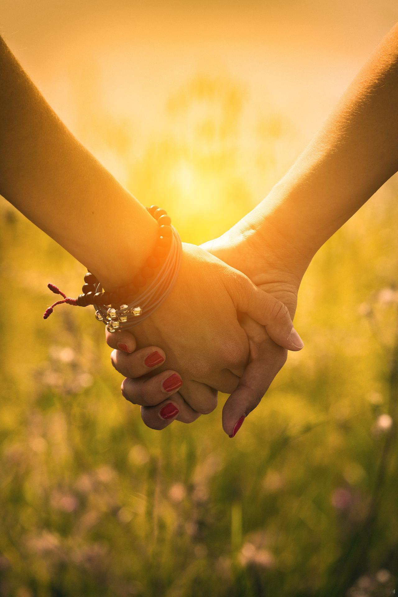 如果一个人结婚后让另外一半养着，婚姻能撑多久？我亲戚家一个女儿结婚有了孩子，
