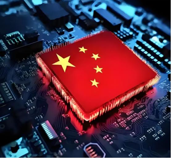 美国在半导体领域的围堵刚升级，日本媒体就先炸了锅。 《日经亚洲》最近一篇报道