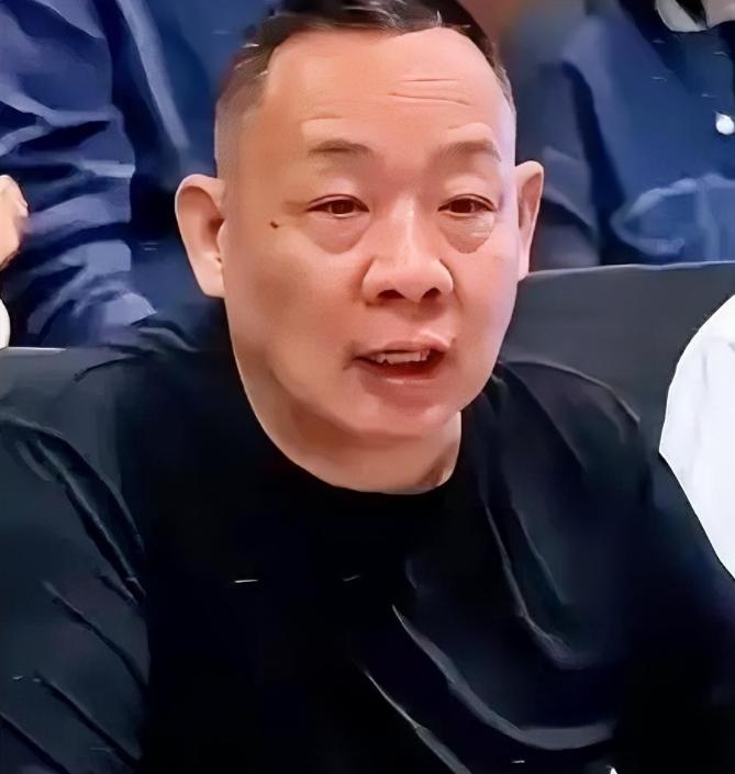 涨租2000万那天，于东来没还价。房东以为他至少会哭穷、会拖、会求情。都没有。第