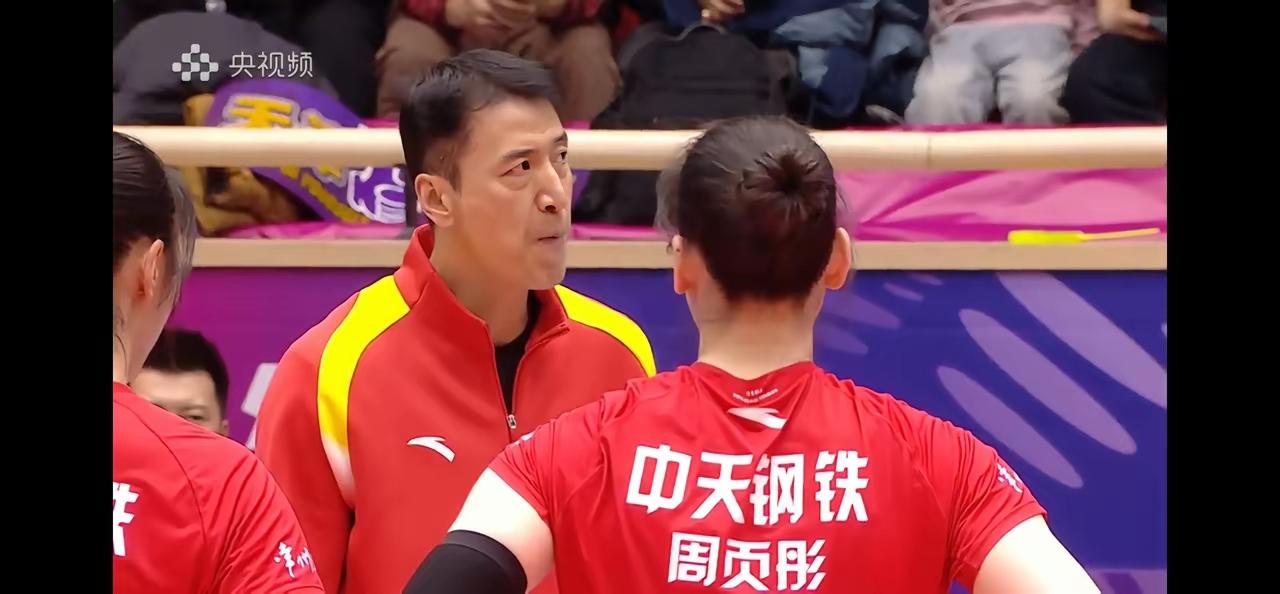 施海荣又不傻，客场输球后人家教练团队能不研究天津女排的主场的主力阵容吗，肯定会针