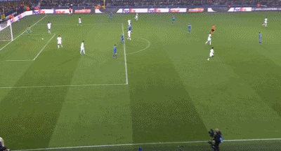 还记得2年前的拜仁吗？欧冠赛场，再现手接门球争议，这次裁判依然未判点球！本轮马竞