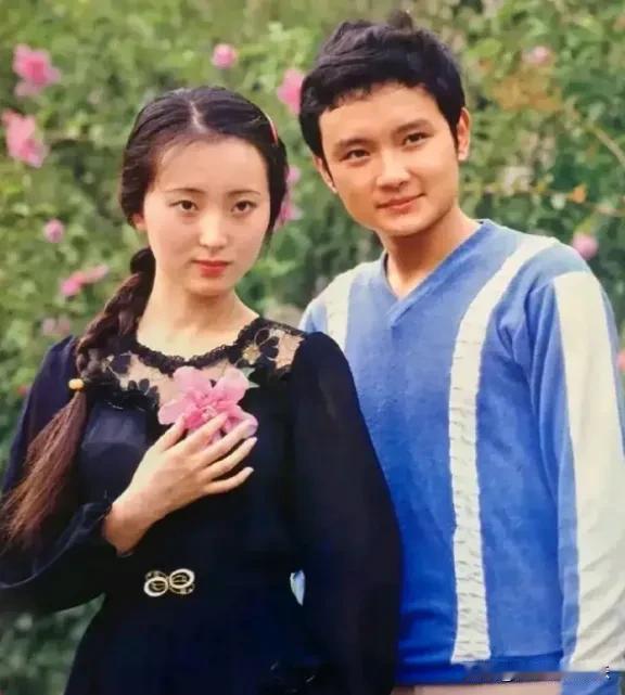 2007年，林黛玉扮演者陈晓旭因乳腺癌去世，享年41岁，葬礼上红楼梦主创都来了，