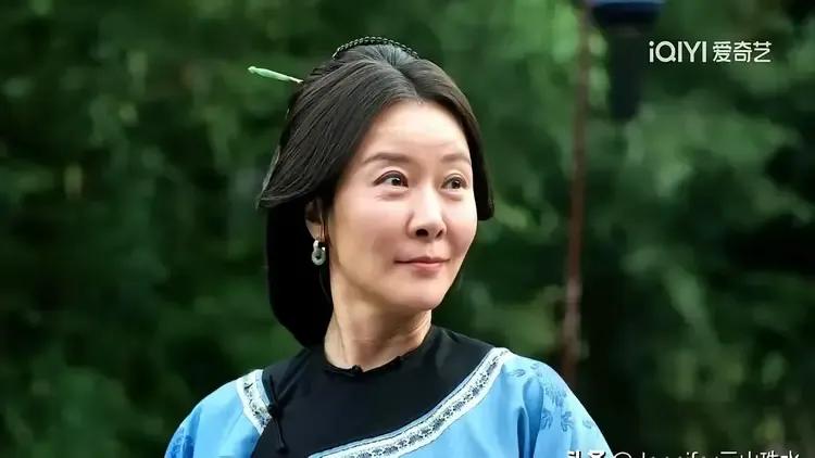 我妈妈说，柯蓝朱茵演技真是毋容置疑，我愣是傻傻分不清谁是谁。但不得不感叹，大生