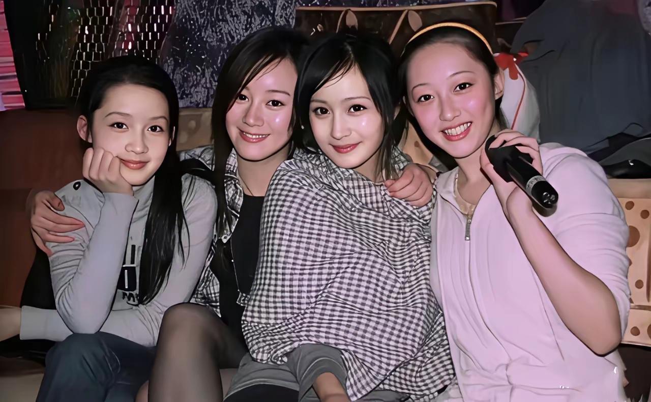 我就能认出杨幂和李沁，边上两人是谁？