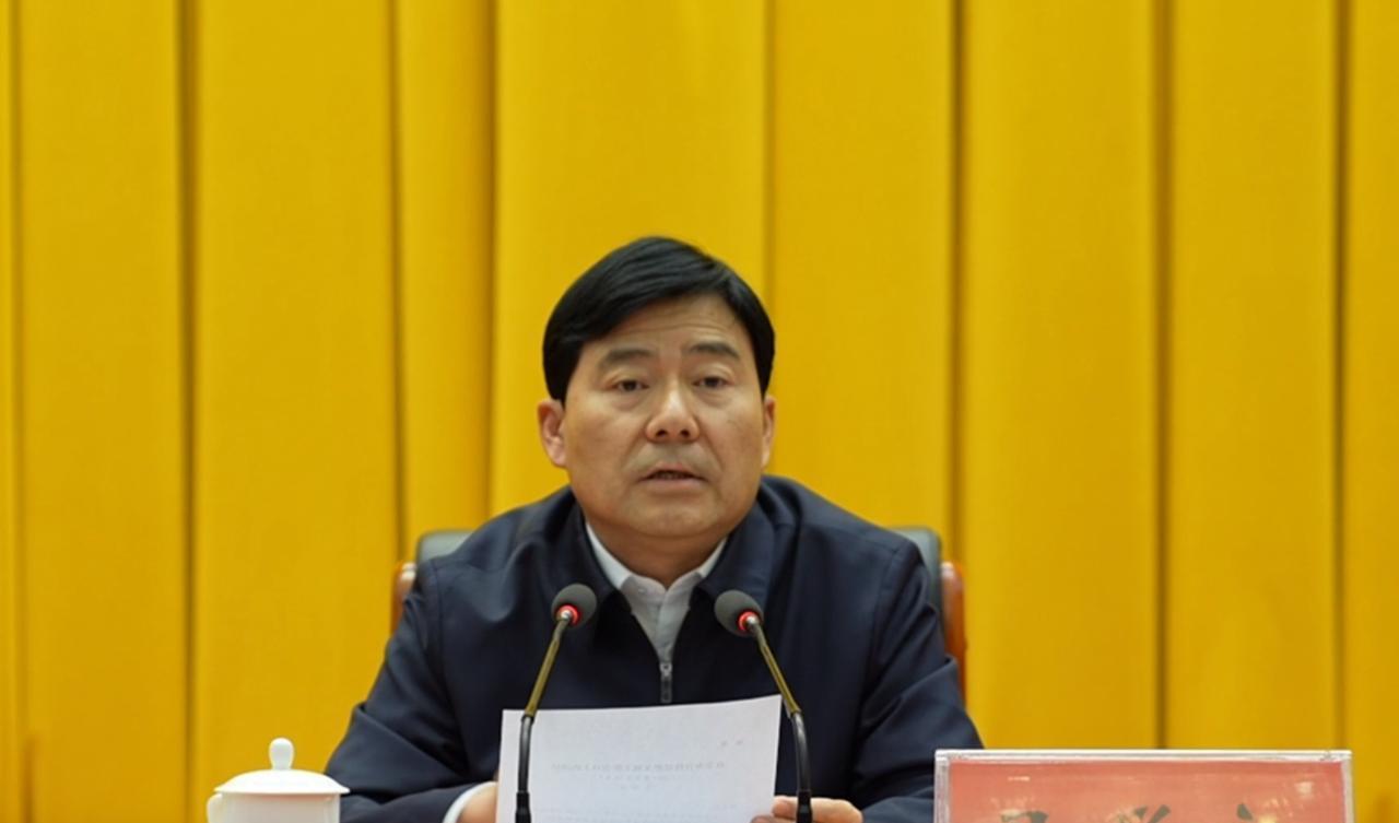 在文天平跨省调任吐鲁番市委书记之后，前任马学良新职也于近日得以明确，他已经出任克