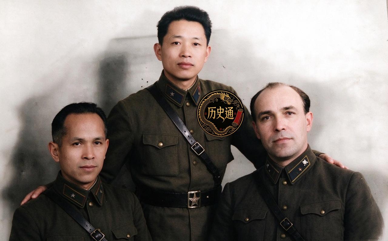 一九三九年春，刘亚楼到莫斯科没几天就突发急性阑尾炎，被扶进医院。战时麻醉药奇缺，