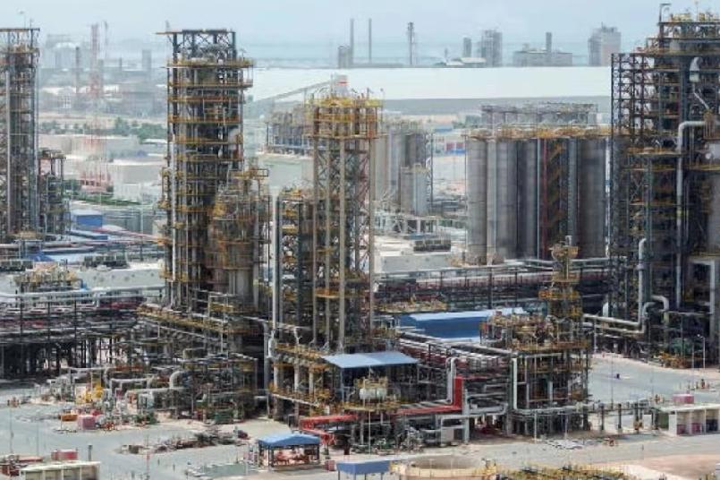 下一个退出的是哈萨克斯坦？4月28日，阿联酋宣布5月1日退出OPEC，瞬间