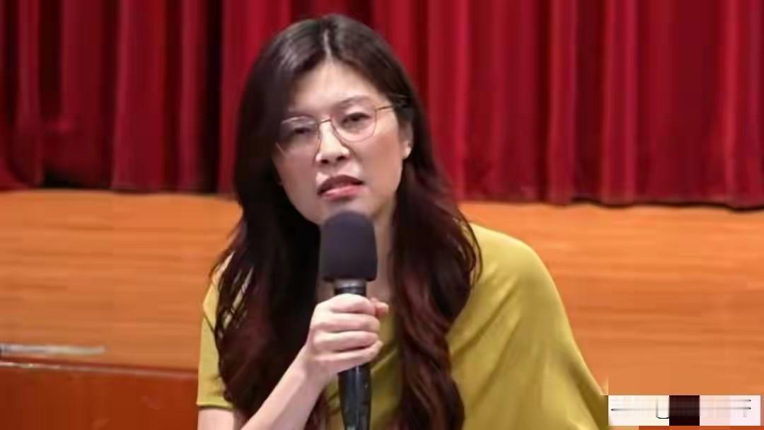 不管是谁当国民党主席，或者谁当台湾地区领导人，都不能只谈交流而不谈统一。交流