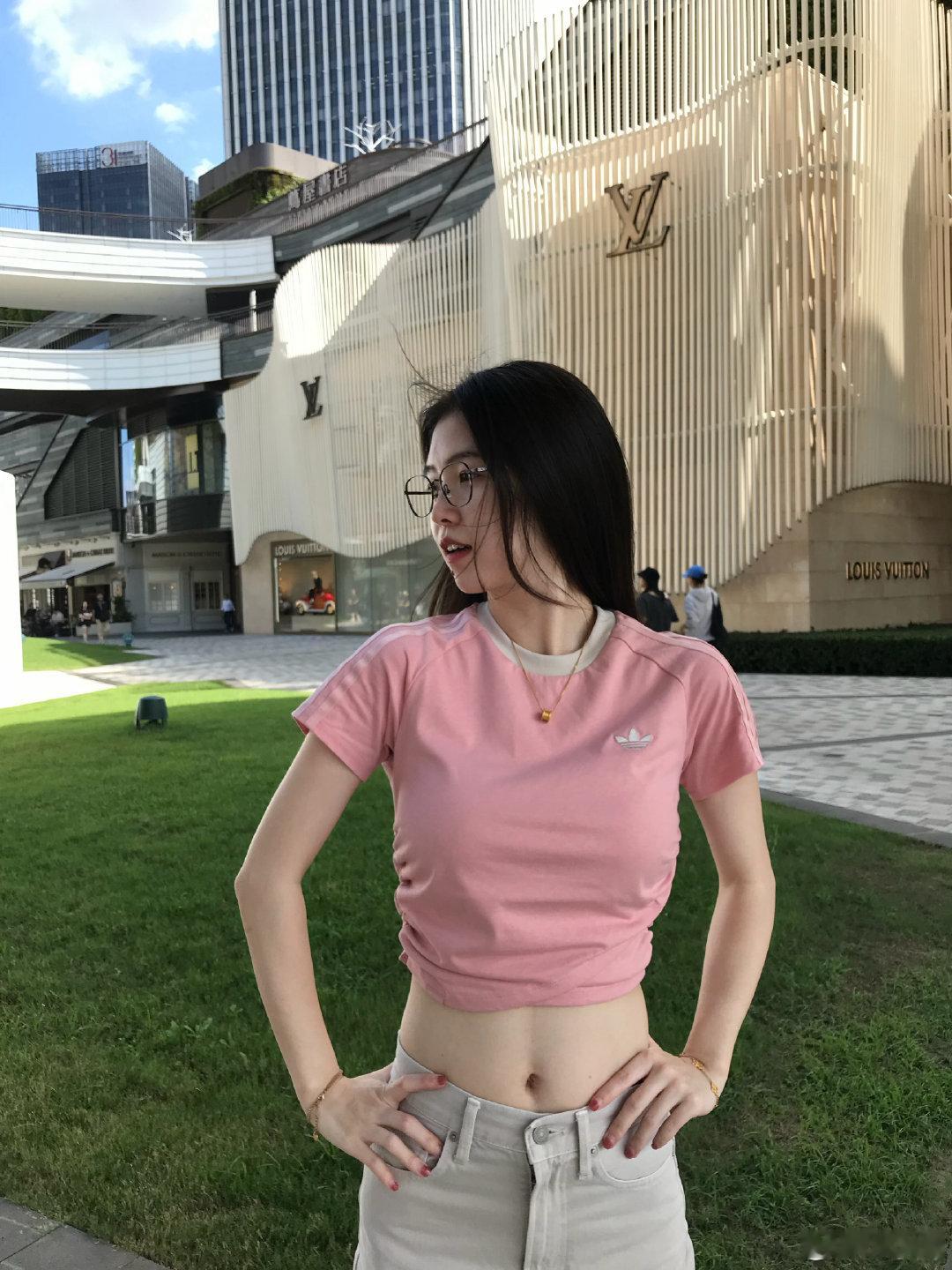 帮我看看我这马甲线明显不iPhone7拍的一组照片​