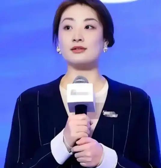 宗馥莉这步棋走得太决绝！手里那18亿美金的离岸资产，宁可最后被监管收归国有，半分