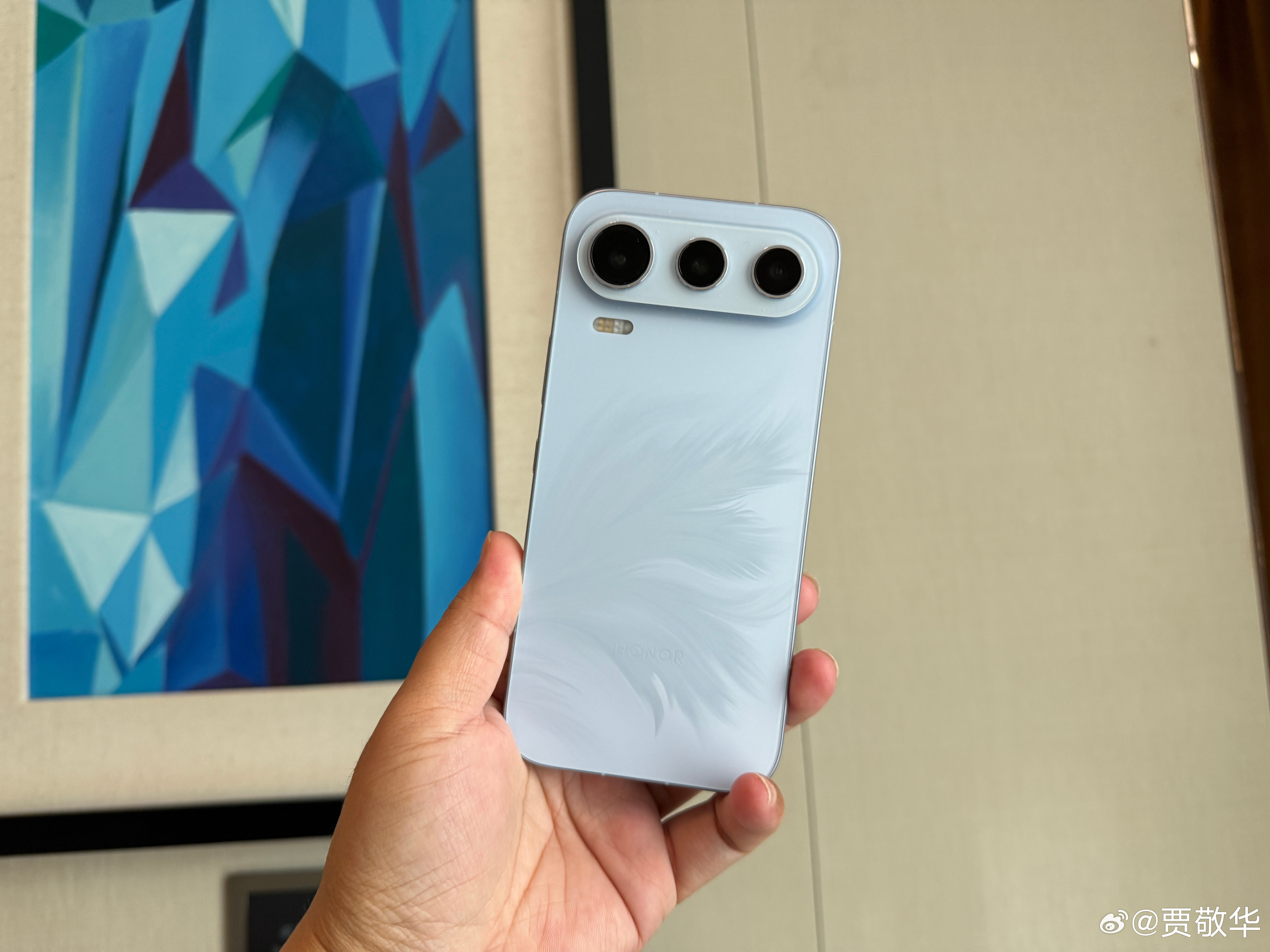 最近刷到很多吐槽OPPOReno16、荣耀600和vivoS60配置太低的视