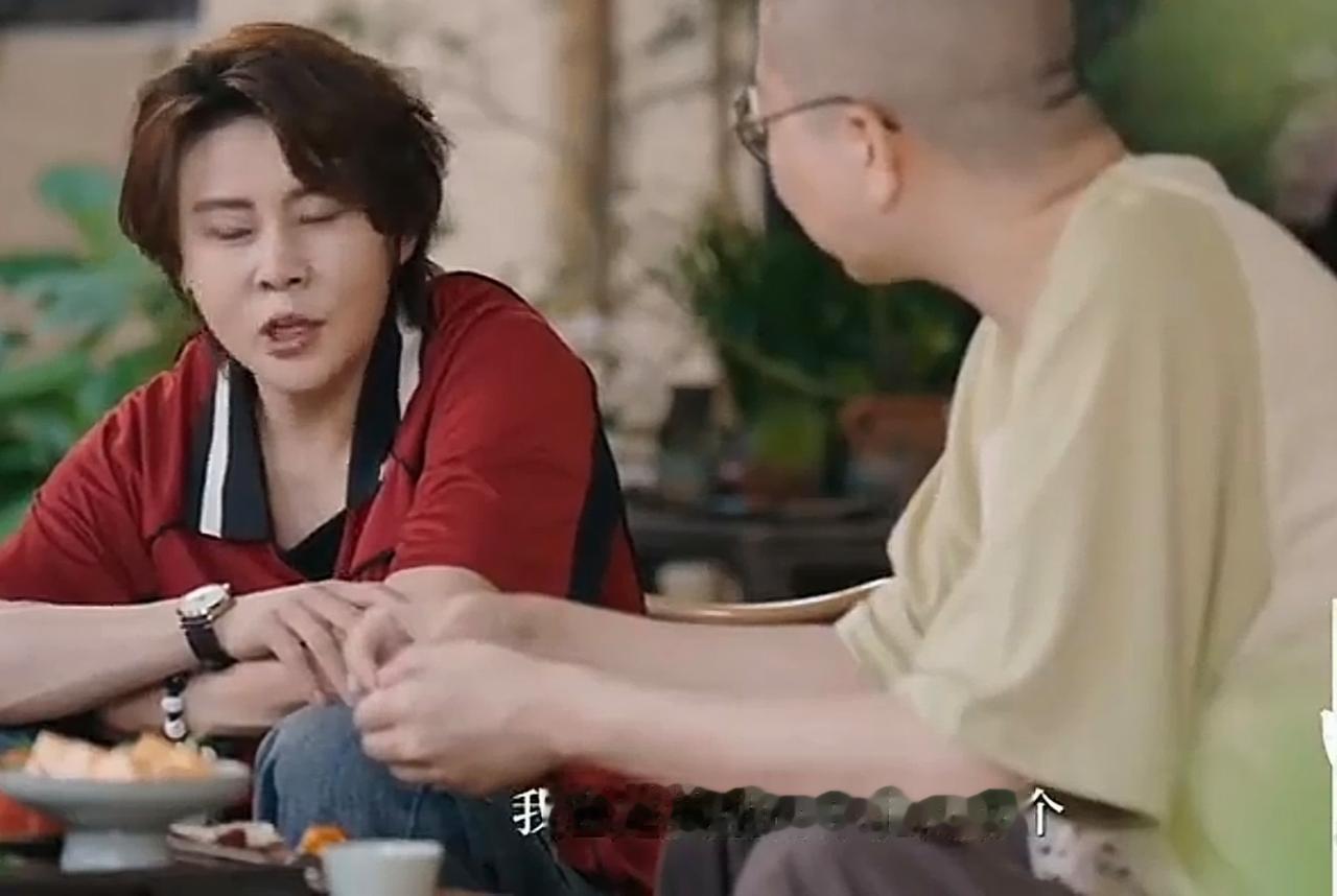 王濛:“我爸是典型的东北的男人，重男轻女，因为我爸他们那家，家里人也多，七个哥兄