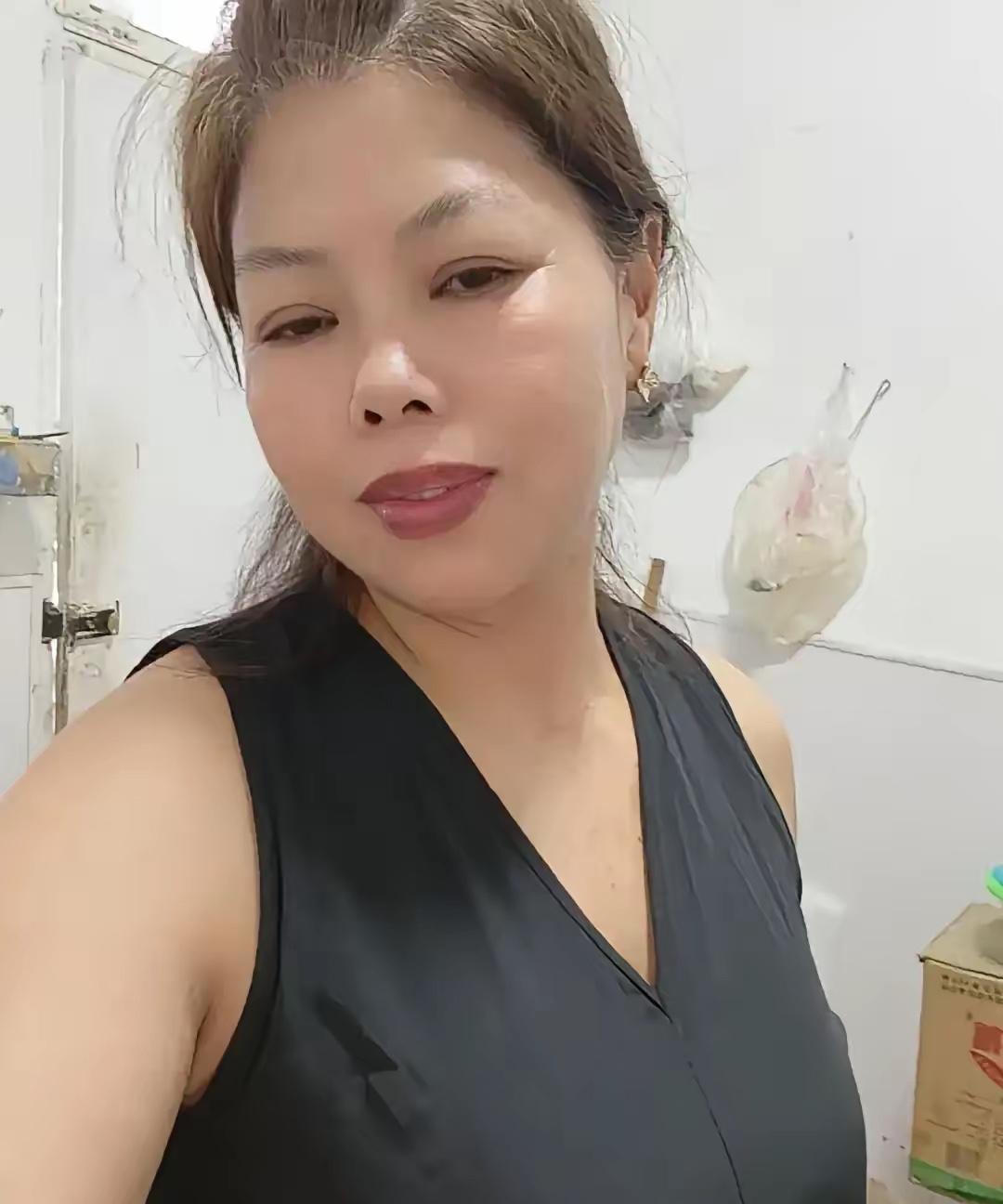 孙子出生后，我每月8号退休金一到账，就给儿媳转3000元，每年6月份，转给儿子1