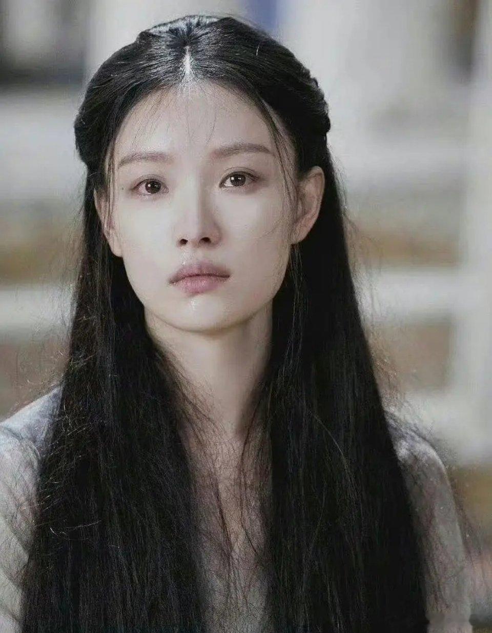 莫离女二长得也太像倪妮了