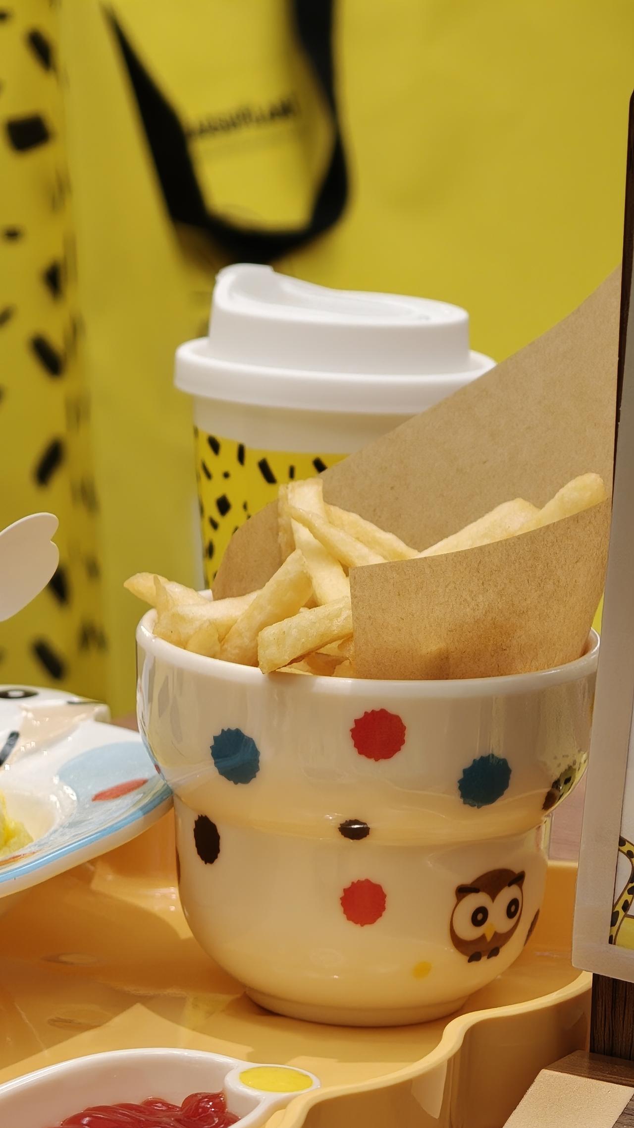 作为一个M记汉堡🍔薯条🍟重度爱好者，娃对池奈家「安格斯牛肉汉堡儿童套餐」的