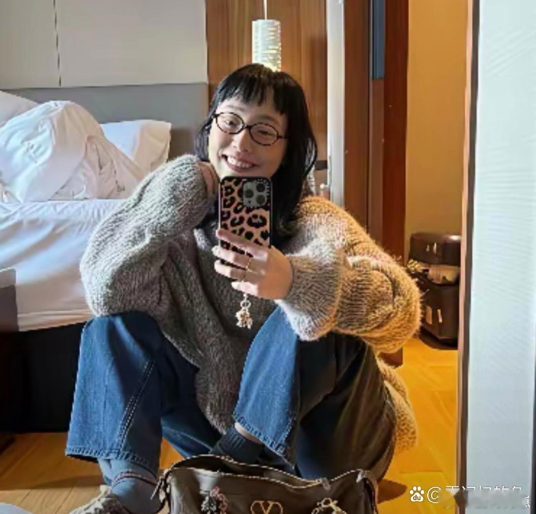 白百何的新刘海也太绝了！瞬间提亮颜值，温柔又吸睛，美出了新高度～