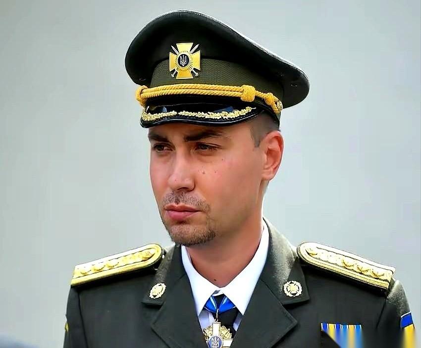 乌克兰情报头子布达诺夫，突然对着镜头，提到了我们。他说，我们拖住了俄罗斯，等于