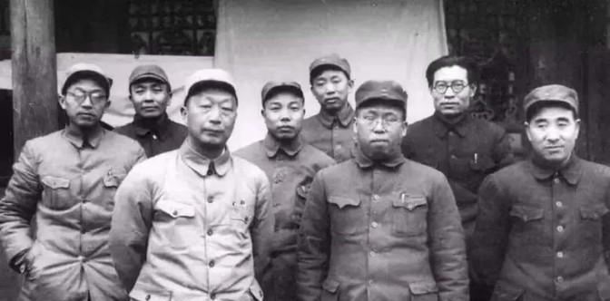 新中国成立之初，伟人治军有多严格，举个例子就知道了！1949年以后，中国划分了